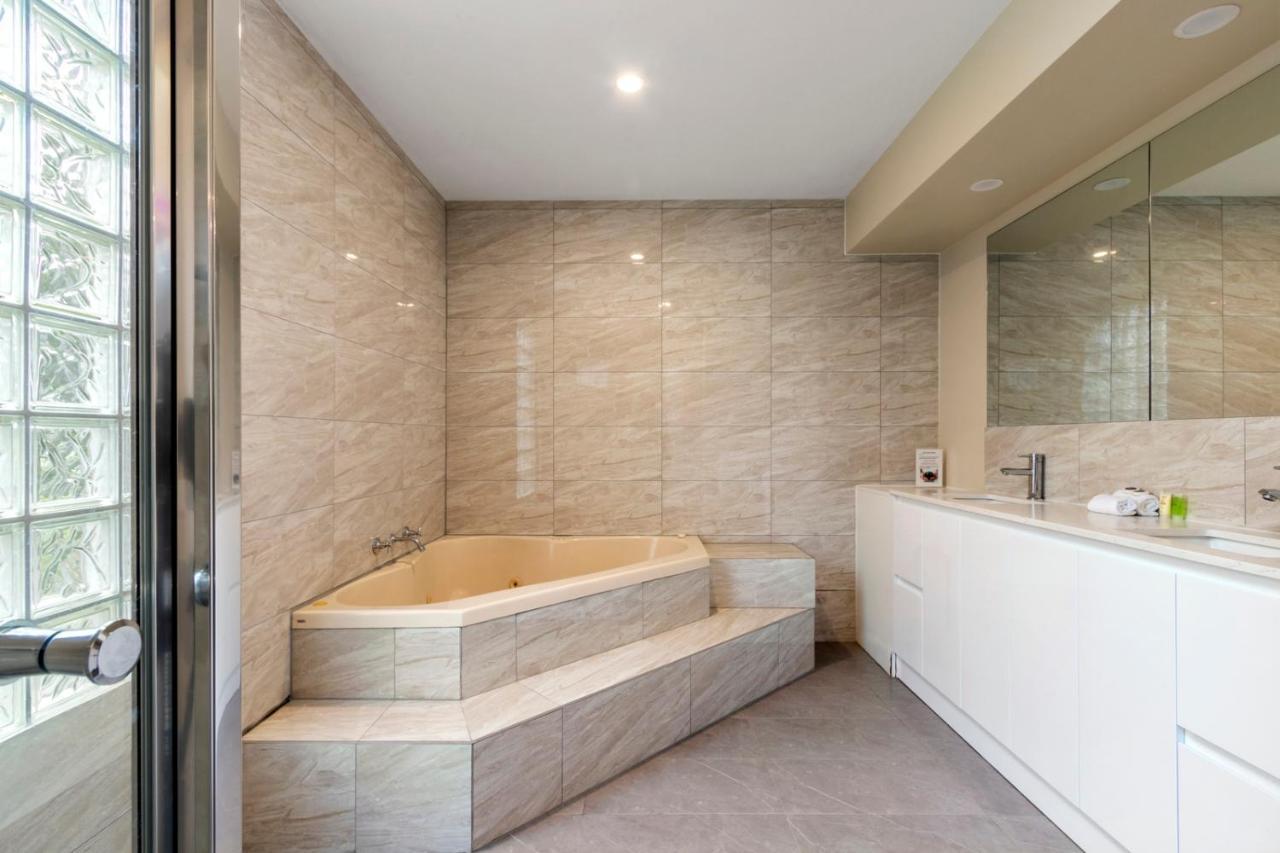Knox International Hotel And Apartments Wantirna Esterno foto